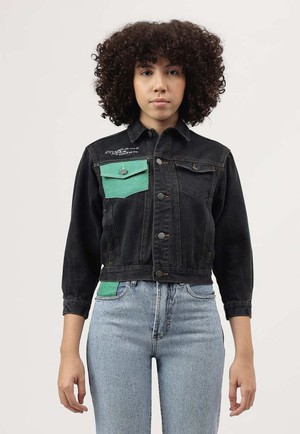 UnCrave Pledge | Schwarze, kurze Trucker-Jacke from Un Denim