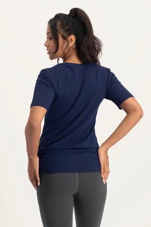 Kami Yoga Tee – Midnight from Urban Goddess