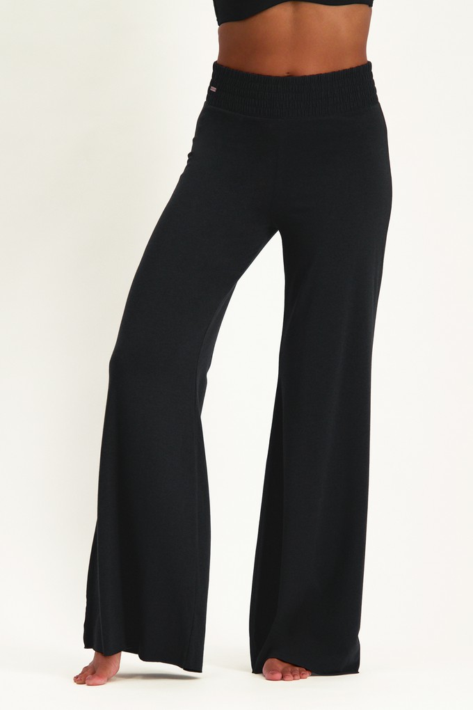 Flow Pants – Urban Black from Urban Goddess