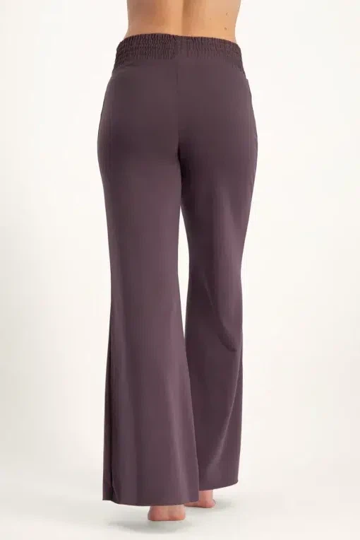 Flow Wide Yoga Pants – Berry from Urban Goddess