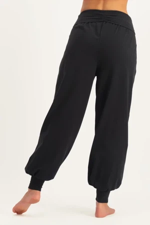 Rhea Yoga Pants – Onyx Black from Urban Goddess