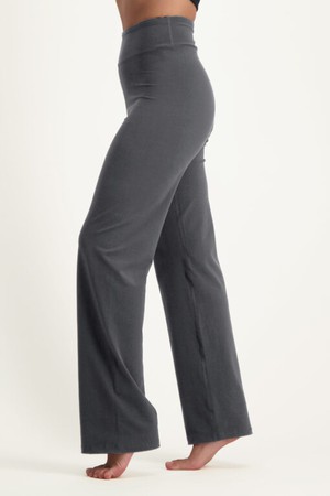 Agni High Waist Yoga Pants – Charcoal from Urban Goddess