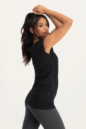 Asana Yoga Tee – Onyx Black from Urban Goddess