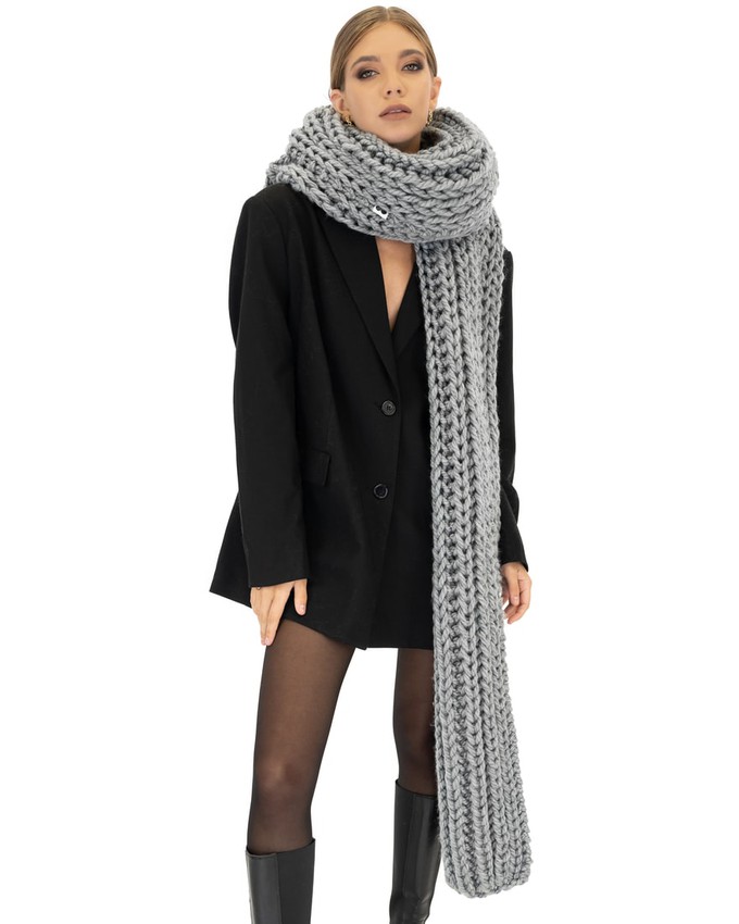 Ribbed Chunky Scarf - Grey from Urbankissed