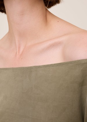 Off shoulder viscose top from Vanilia