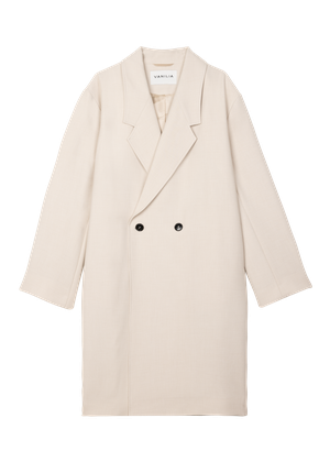 Clean solid overcoat from Vanilia