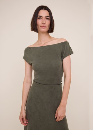 Off shoulder viscose top from Vanilia