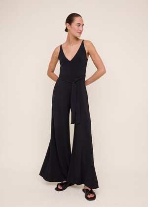 V-shape jersey jumpsuit from Vanilia