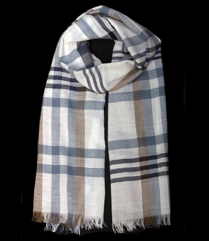 Scarf organic cotton, white with black-grey-brown check from Via India