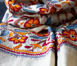 Nakshi Kantha sjaal Bloemen Roodbruin from Via India