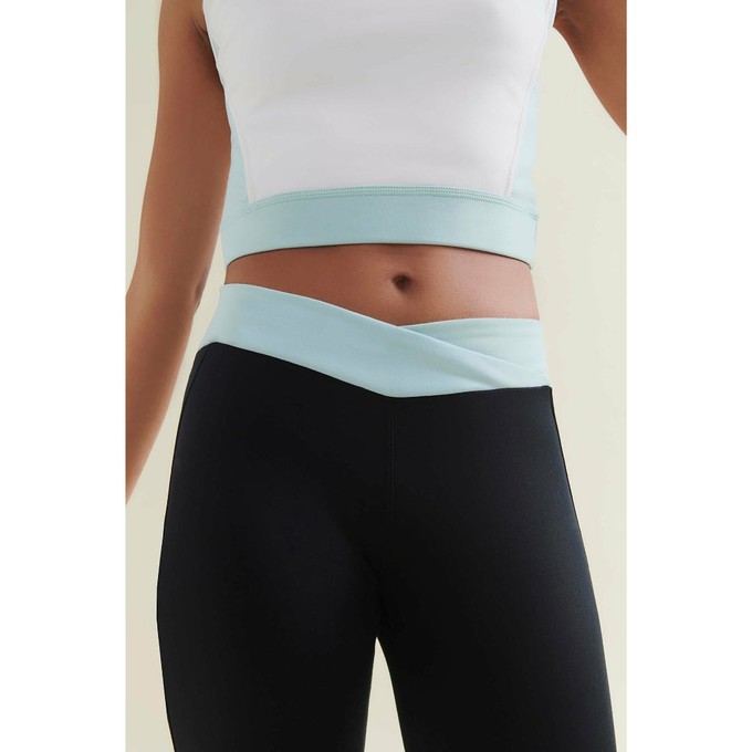 New 3/4 Crop Top - Diamond White/Sea Green from Wellicious