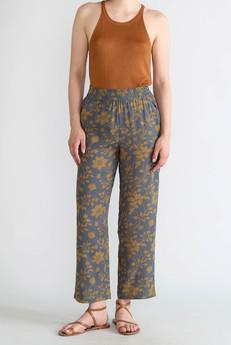 ikebana Luxurious Everyday Pants via Yahmo