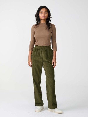 olive Corduroy Pants from Yahmo