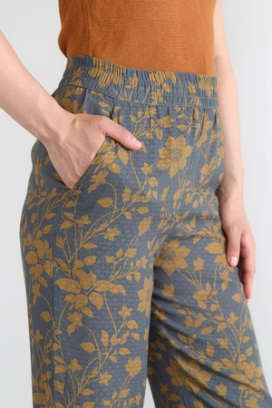 ikebana Luxurious Everyday Pants from Yahmo