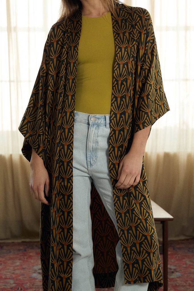 artdeco Better-Than-Silk Kimono from Yahmo